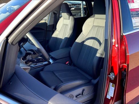 Certified 2025 Audi Q5 Prestige image 7