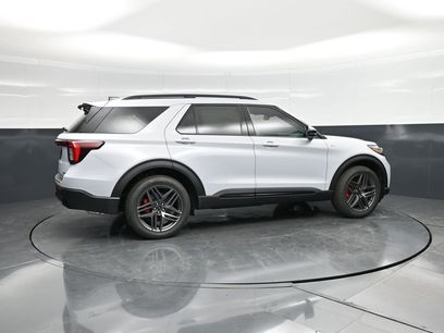 New 2026 Ford Explorer ST-Line w/ ST-Line Street Pack