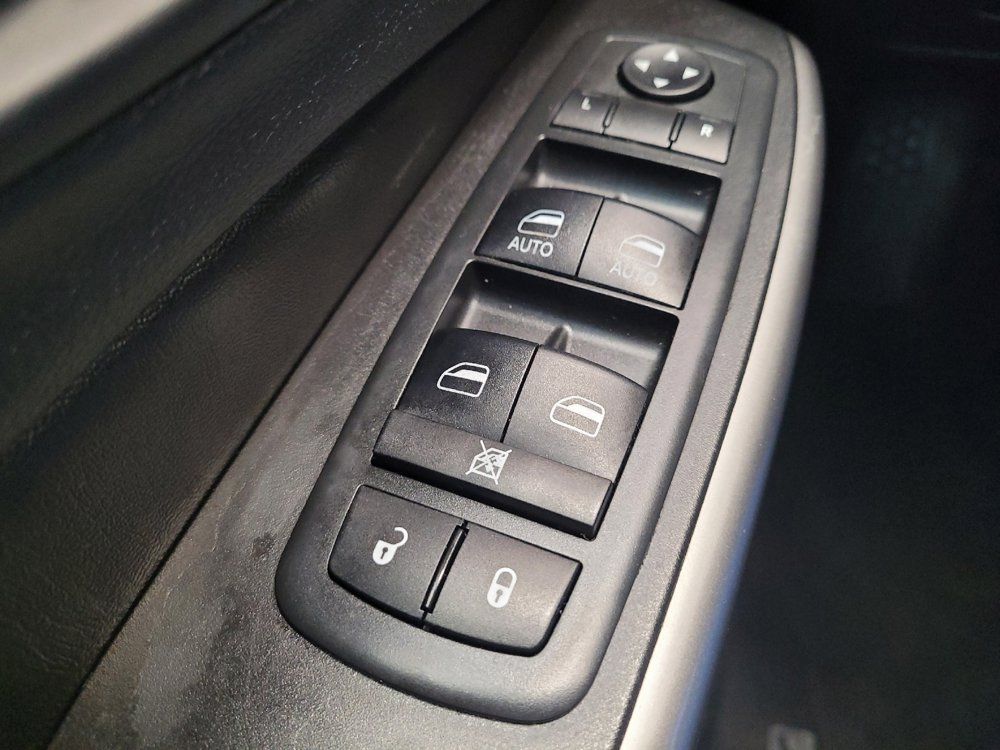Used 2019 Jeep Cherokee High Altitude AWD/4WD image 27