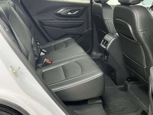Used 2023 GMC Terrain SLT w/ LPO, Floor Liner Package FWD image 26