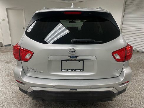 Used 2020 Nissan Pathfinder SV image 6