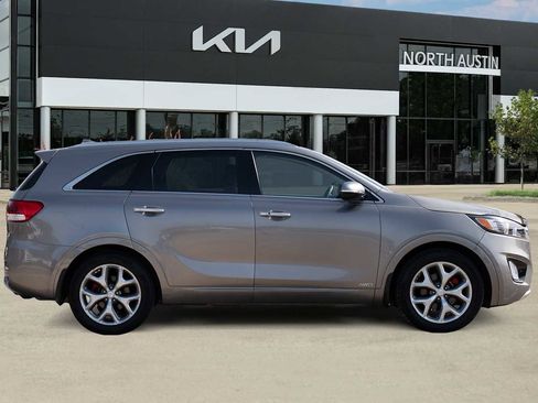 Used 2018 Kia Sorento SX image 7