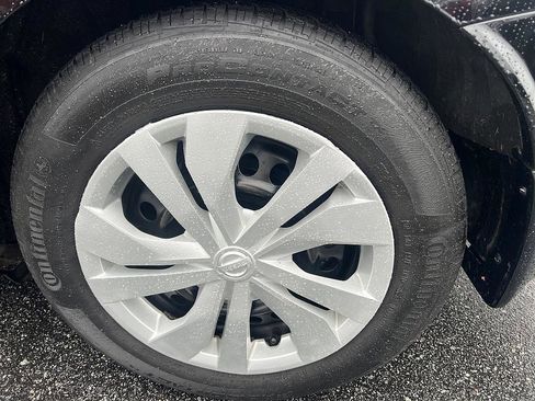 Certified 2024 Nissan Versa S w/ Trunk Package image 10