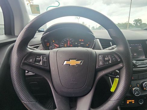 Used 2020 Chevrolet Trax LS w/ Tint and Cruise Package FWD image 12