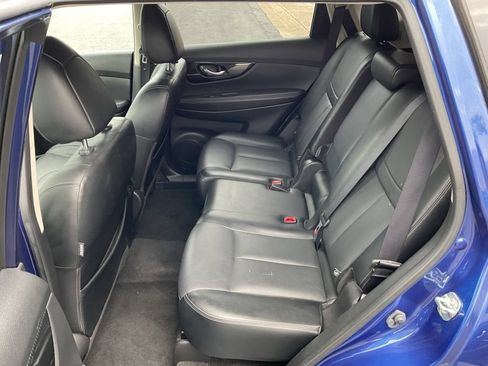 Used 2018 Nissan Rogue SL FWD image 20