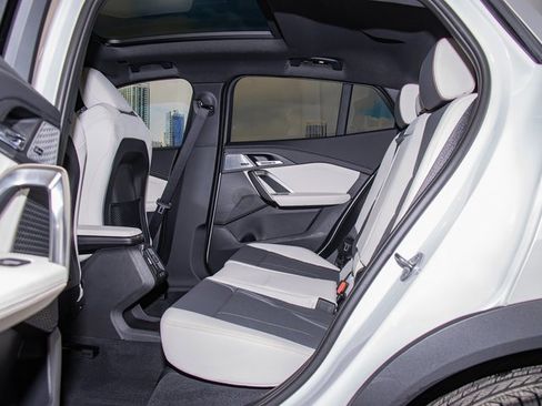 Certified 2024 BMW X2 xDrive28i w/ Premium Package image 22