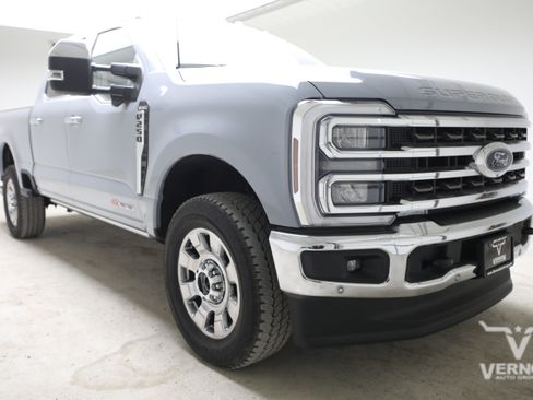 Used 2026 Ford F250 King Ranch w/ Chrome Package AWD/4WD image 7