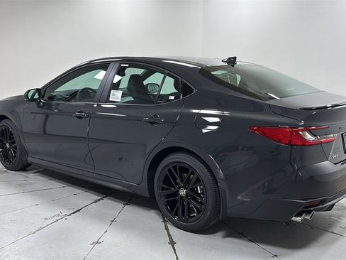 New 2026 Toyota Camry SE image 7