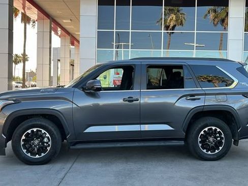 Used 2025 Toyota Sequoia SR5 w/ SR5 Premium Package AWD/4WD image 3
