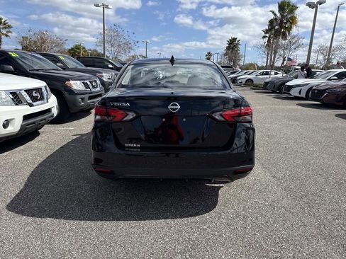 Certified 2025 Nissan Versa SV w/ Trunk Package image 5