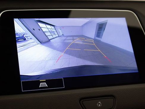 Used 2023 Cadillac XT4 Luxury w/ Cold Weather Package image 30