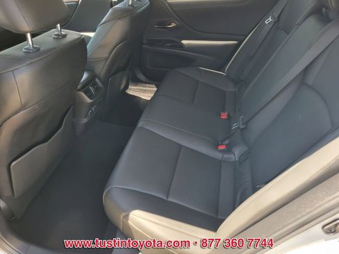 Used 2024 Lexus ES 350 w/ Accessory Package (Z1) FWD image 11