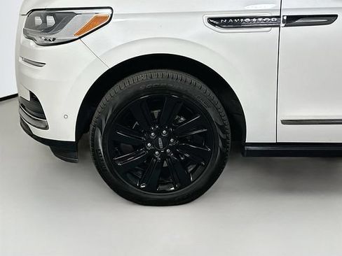Used 2023 Lincoln Navigator L Black Label AWD/4WD image 35