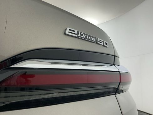 Certified 2024 BMW i7 eDrive50 image 8