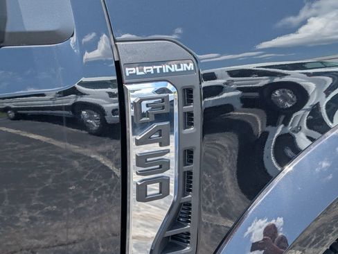 New 2026 Ford F450 Platinum w/ Platinum Plus Package AWD/4WD image 18