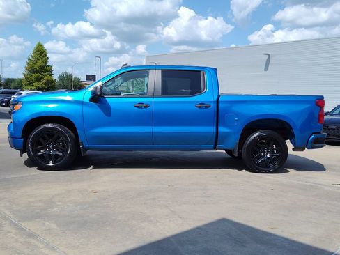 Used 2022 Chevrolet Silverado 1500 Custom w/ LPO, Dark Essentials Package RWD image 4
