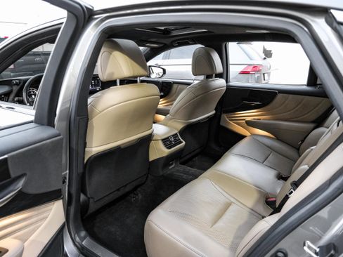 Used 2021 Lexus LS 500 w/ Accessory Package (Z1) image 43