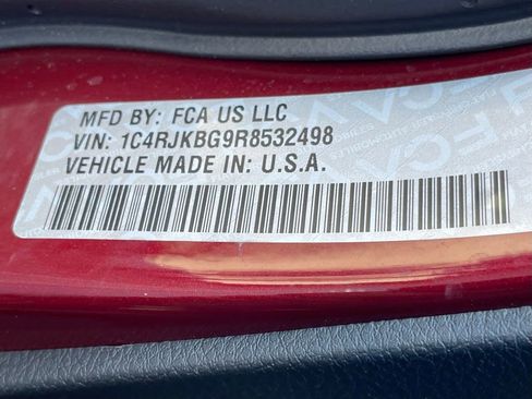 Used 2024 Jeep Grand Cherokee L Limited w/ Luxury Tech Group II image 35