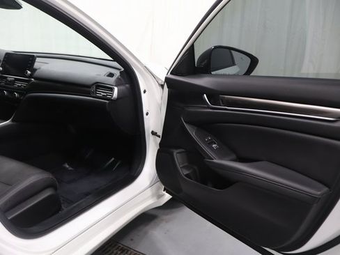 Used 2021 Honda Accord Sport image 14