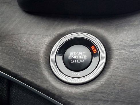 New 2025 Jeep Grand Cherokee L Limited w/ Trailer Tow Package image 25