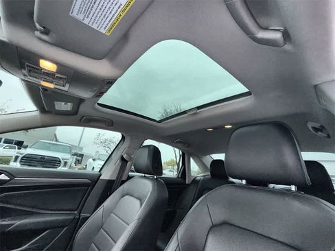 Used 2021 Volkswagen Jetta SEL image 25