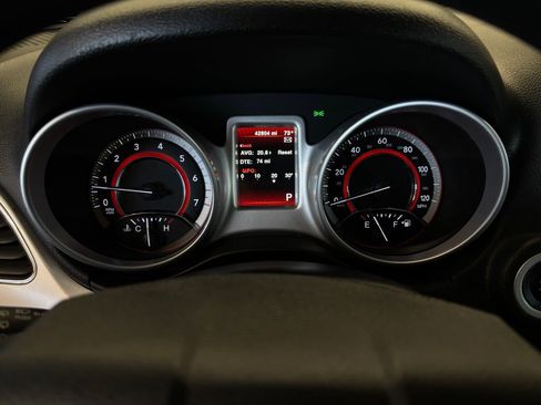 Used 2020 Dodge Journey SE FWD image 10