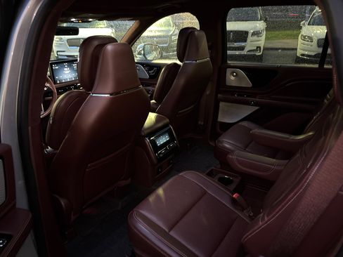 Used 2020 Lincoln Aviator Black Label w/ Dynamic Handling Package image 27