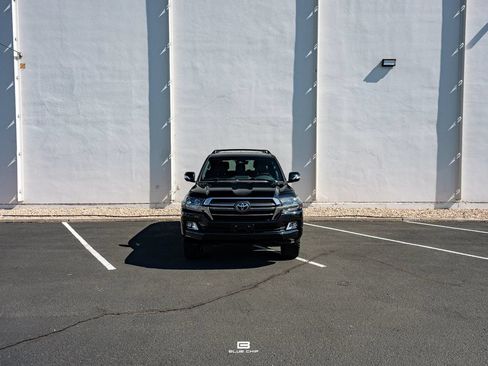 Used 2020 Toyota Land Cruiser Heritage Edition AWD/4WD image 5