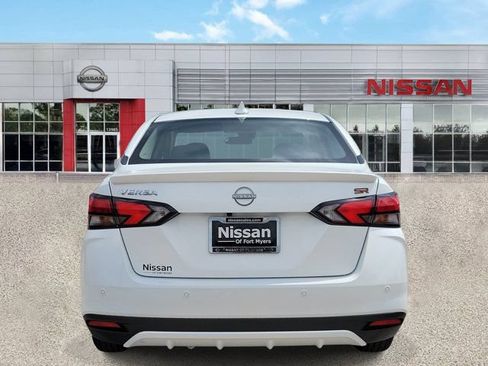 Certified 2025 Nissan Versa SR w/ Trunk Package FWD image 8
