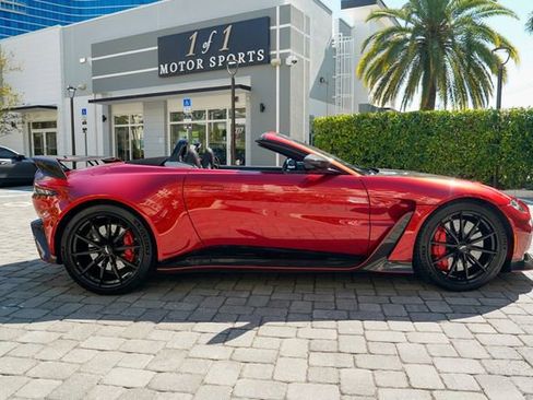 Used 2023 Aston Martin V12 Vantage Roadster image 33