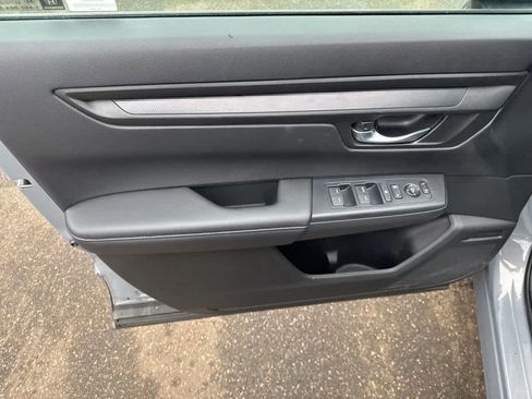 Used 2025 Honda CR-V LX image 7