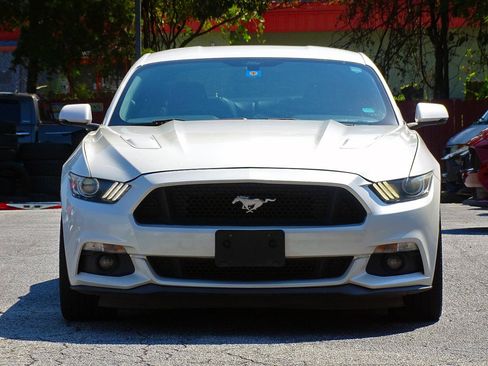 Used 2017 Ford Mustang GT Premium w/ Equipment Group 401A RWD image 8