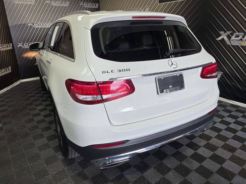 Used 2019 Mercedes-Benz GLC 300 image 11