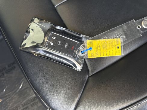 Used 2025 Jeep Grand Cherokee Limited image 34