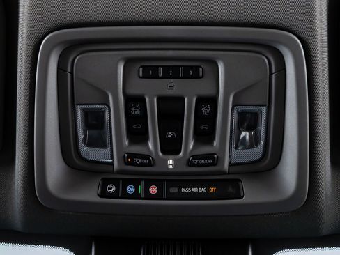 Used 2025 Chevrolet Silverado 2500 LTZ w/ LTZ Premium Package image 26