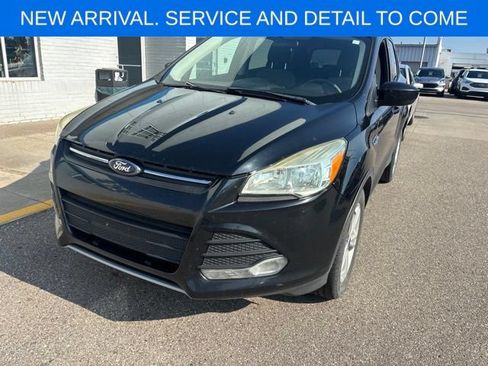 Used 2016 Ford Escape SE FWD image 1