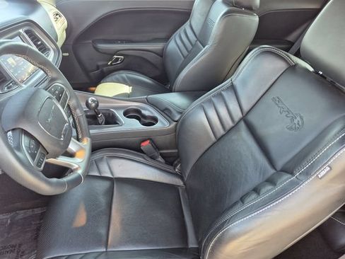 Used 2023 Dodge Challenger SRT Hellcat w/ Driver Convenience Group RWD image 23