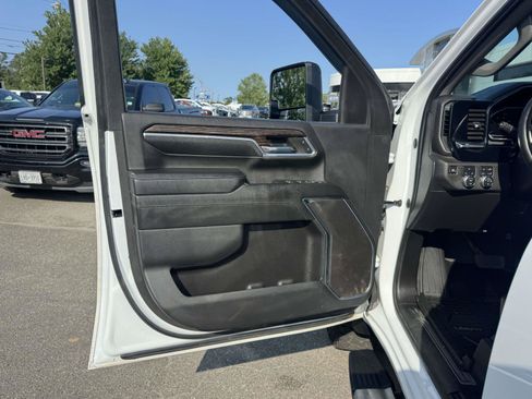 Used 2024 GMC Sierra 3500 SLE w/ SLE Value Package AWD/4WD image 21