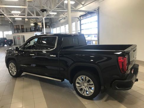 Used 2021 GMC Sierra 1500 Denali w/ Denali Ultimate Package AWD/4WD image 3