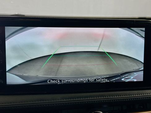 Used 2023 Nissan Ariya FWD image 23