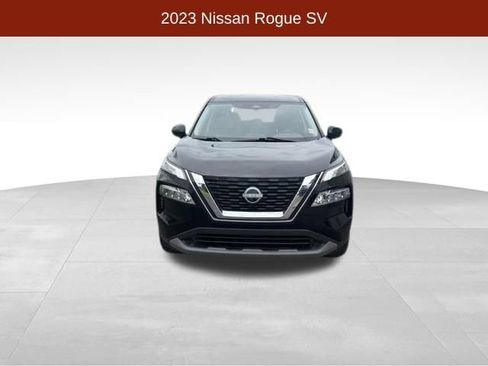 Used 2023 Nissan Rogue SV AWD/4WD image 2