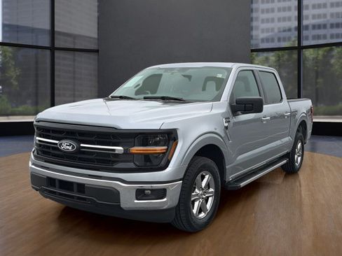 Used 2025 Ford F150 XLT w/ Equipment Group 301A Standard RWD image 12