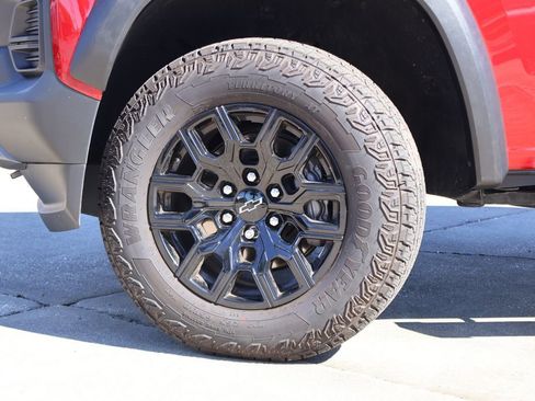Used 2024 Chevrolet Colorado Trail Boss w/ Advanced Trailering Package image 26