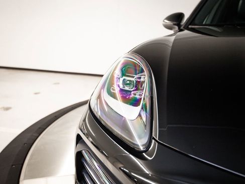 Certified 2023 Porsche Cayenne AWD/4WD image 13