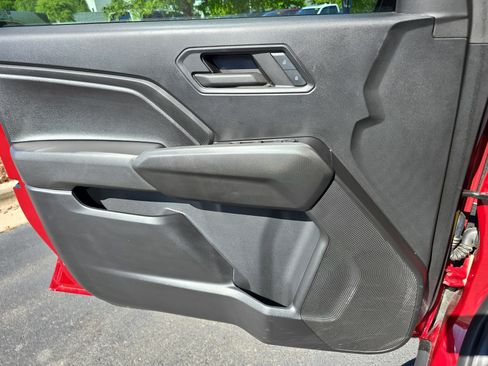 Used 2024 Chevrolet Colorado Trail Boss w/ Technology Package AWD/4WD image 25