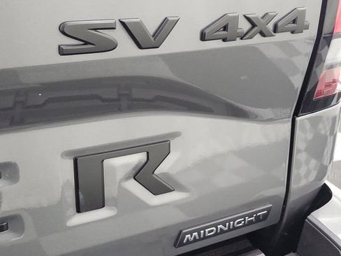 Used 2023 Nissan Frontier SV w/ Midnight Edition Package AWD/4WD image 8