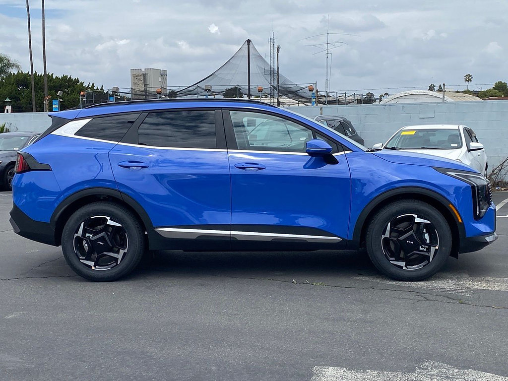 New 2026 Kia Sportage EX w/ EX Panorama Roof Package FWD image 2