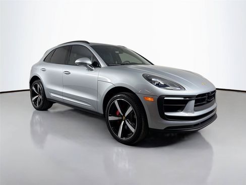 Used 2025 Porsche Macan S AWD/4WD image 9