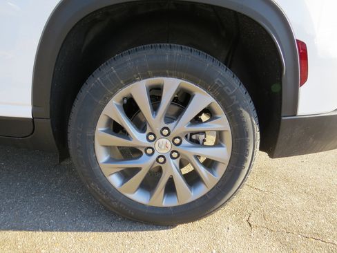 New 2026 Buick Enclave Preferred w/ LPO, Floor Liner Package image 9