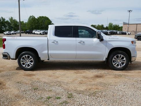 New 2026 Chevrolet Silverado 1500 LTZ w/ LTZ Premium Package AWD/4WD image 3